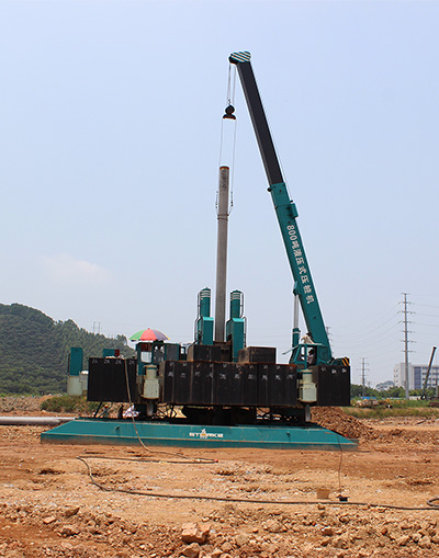 靜壓樁機 （共16臺）